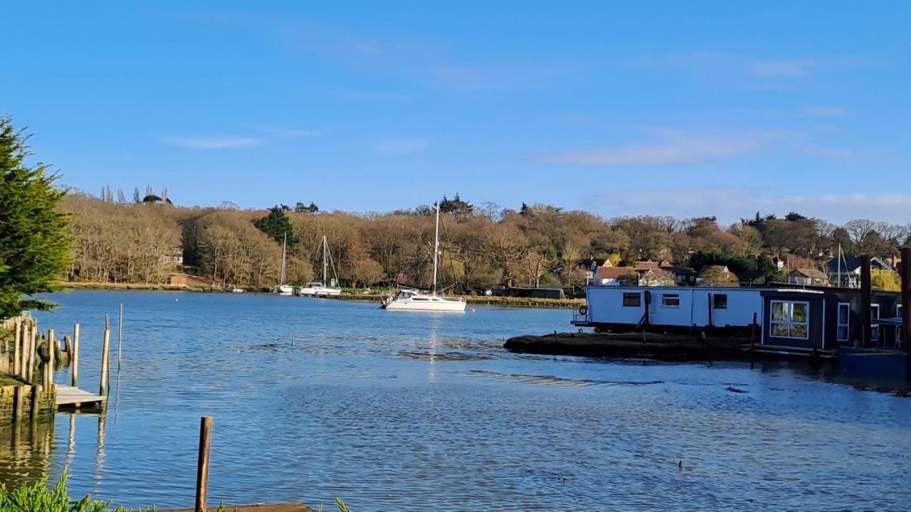 Sandown On The Creek Wootton Bridge  Exterior photo
