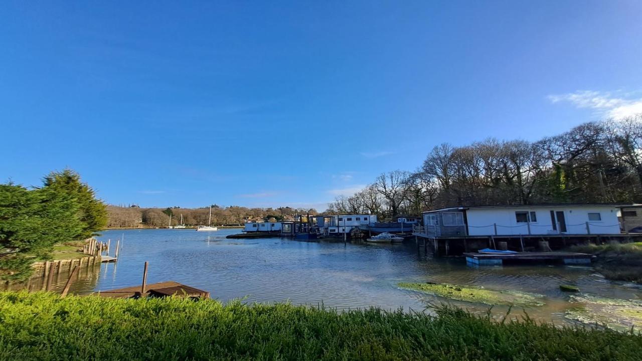Sandown On The Creek Wootton Bridge  Exterior photo