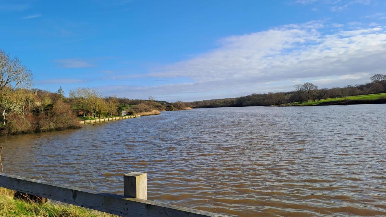 Sandown On The Creek Wootton Bridge  Exterior photo